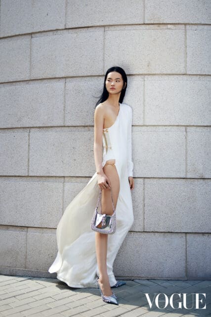 2025早春時尚趨勢:駕馭輕盈且型格的全白造型