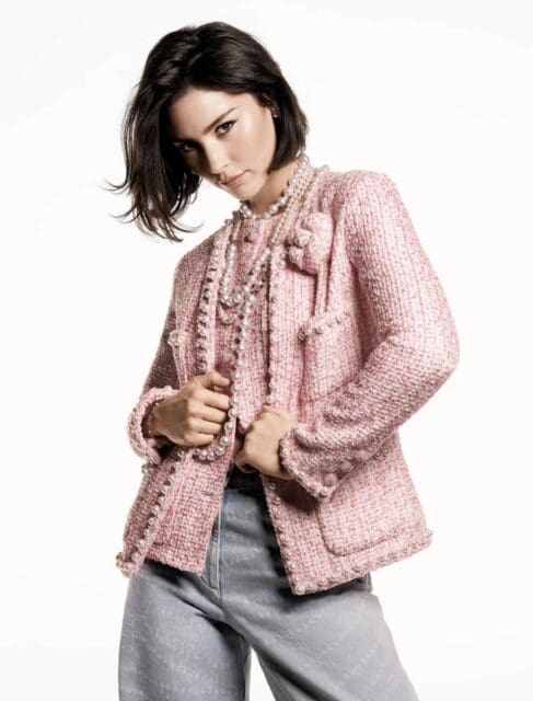 創作歌手Gracie Abrams為Chanel拍攝時尚畫報!3點了解這位才華洋溢的空靈藝人