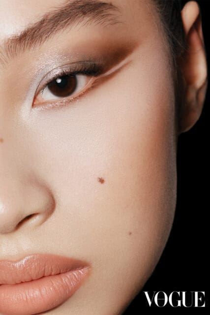 2025妝容潮流:90年代眼妝造型捲土重來 注入現代元素展現龐克風格