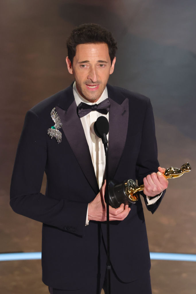 奧斯卡2025|完整奧斯卡得獎名單出爐!Adrien Brody憑《粗獷派建築師》奪影帝殊榮 《阿諾拉》橫掃5獎