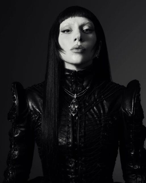 Lady Gaga 5月來亞洲開演唱會!迎接「怪物之母」《Mayhem》時期全黑穿搭美學