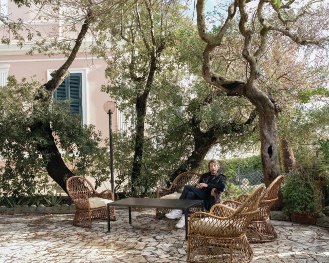 Pierpaolo Piccioli 分享出任 Balenciaga 新任創意總監的想法:「這是時尚的新時代,只有從內而外才能改變規則。」