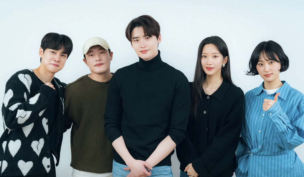 《瑞草洞》李鍾碩、文佳煐攜手演繹律師職場生活，由《W兩個世界》導演朴勝宇執導