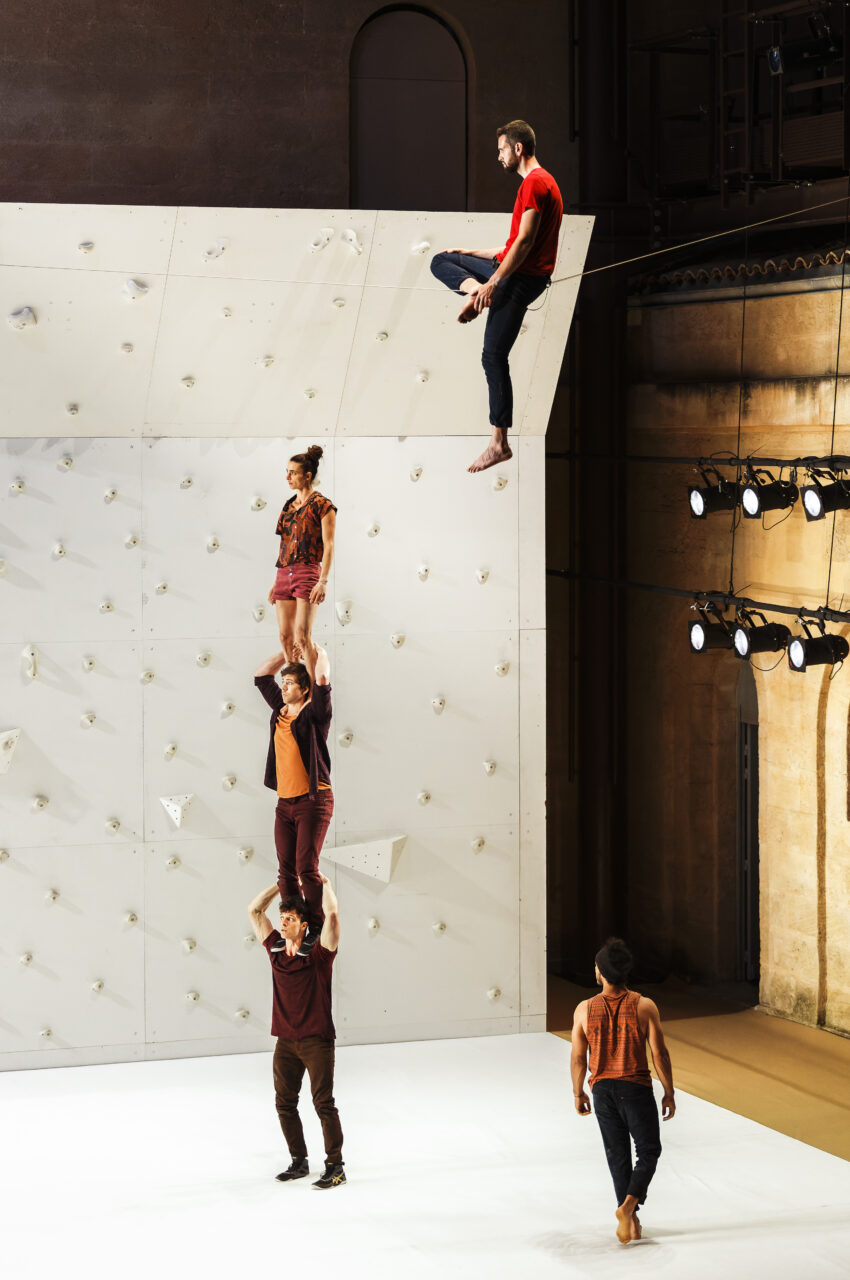 A Closer Look At Corps Extrêmes: Rachid Ouramdane’s Gravity-Defying Masterpiece