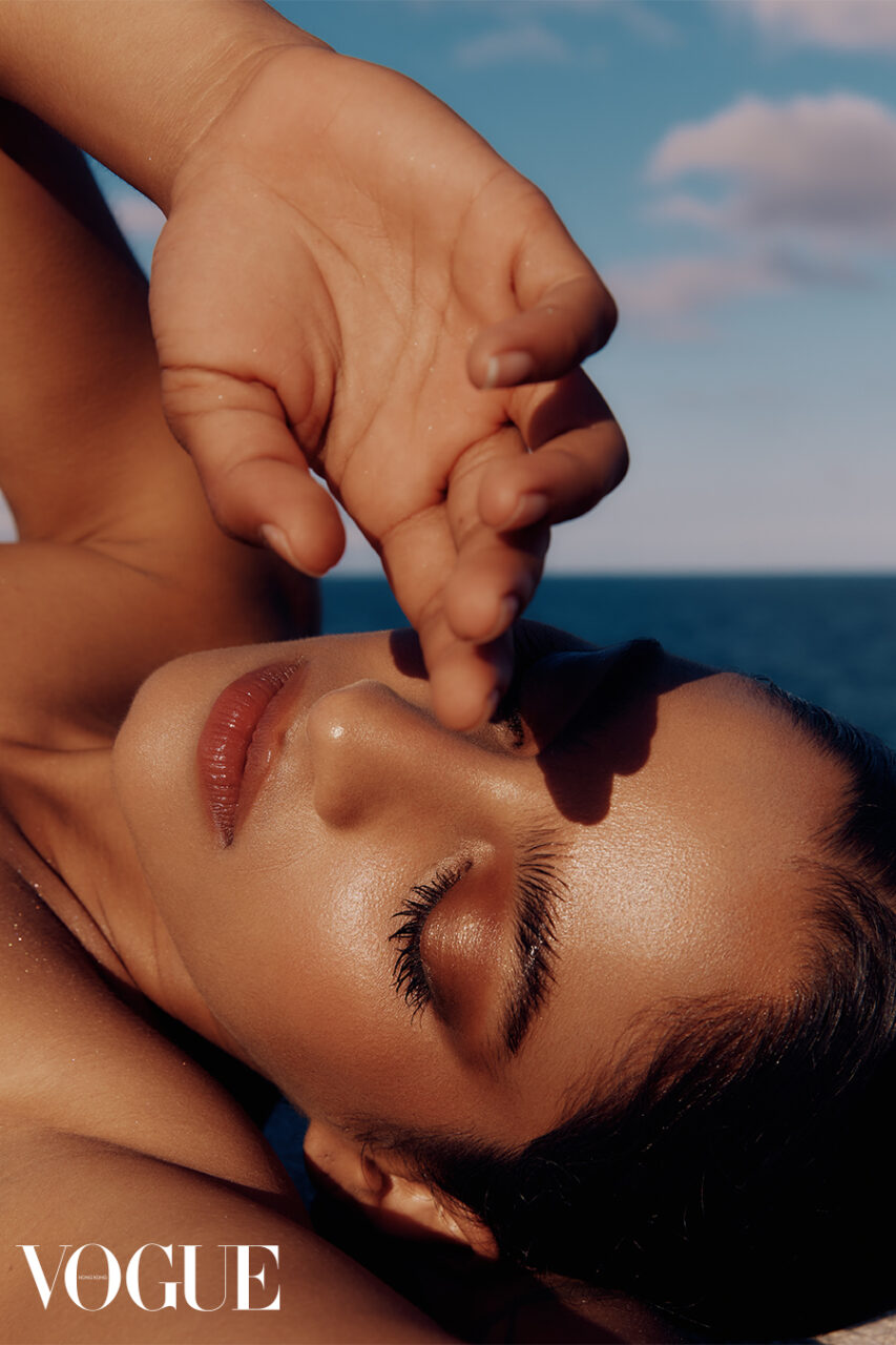 2025夏日美妝趨勢｜如何化出如細沙般的「黃金」古銅妝？