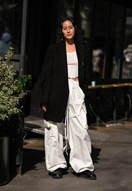 如何在2025夏季穿搭Cargo Pants工裝褲?掌握街頭潮人的時尚要素