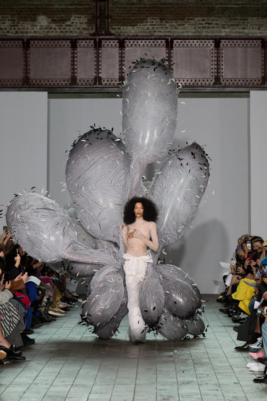 5位CSM優秀畢業生暢談時尚教育的未來：「我相信設計具有改變現實的力量。 」