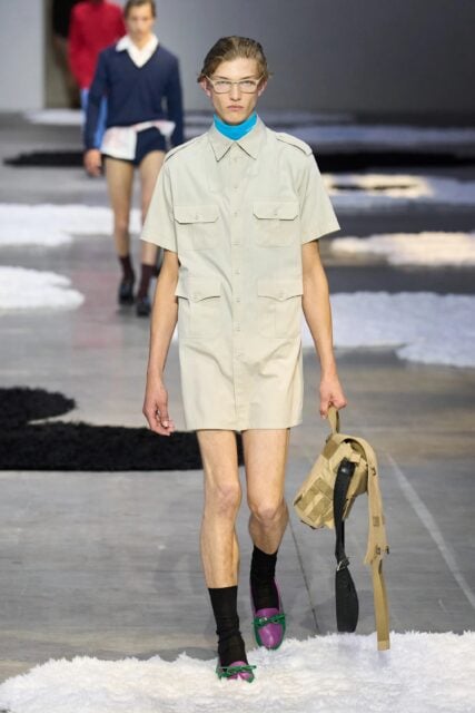 融合冷靜與溫柔｜Prada 2026 男裝春夏系列以「A Change Of Tone」為題 精準拆解並重塑俐落美學 Spring / Summer 2026 Menswear