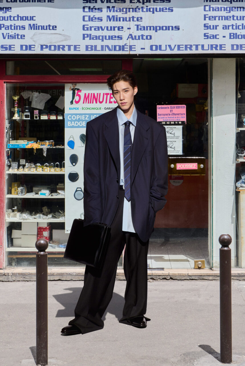 Style File：泰國男神PP Krit化身模特兒，亮相Demna於Balenciaga的告別騷！回顧他的多元風格造型