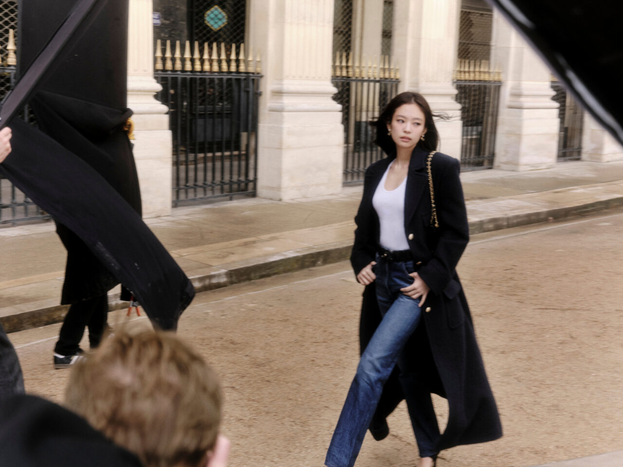 獨家專訪JENNIE：細述CHANEL 2025/26秋冬前導系列背後的靈感與女性視角