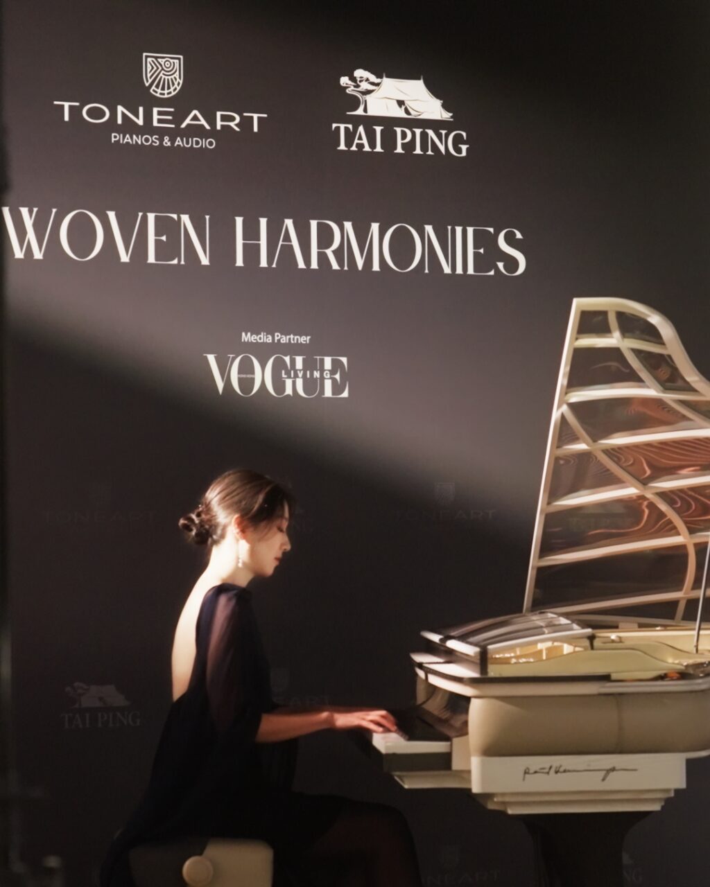 Tai Ping Carpets攜手PH Pianos與Vogue Living打造跨界盛會，鋼琴家Joyce Cheung現場演奏，重新定義奢華之境
