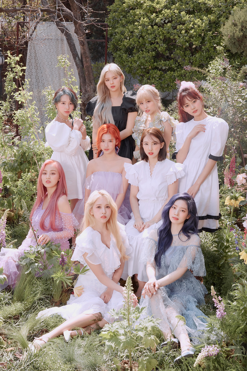 韓國女團 TWICE 出道十週年！一起了解關於 TWICE 的 6 件事
