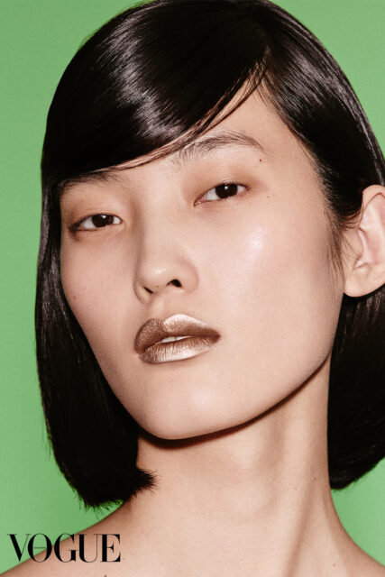 2025秋冬髮型趨勢:九一分界髮型打造時尚前衛造型,帶來截然不同的個性表現