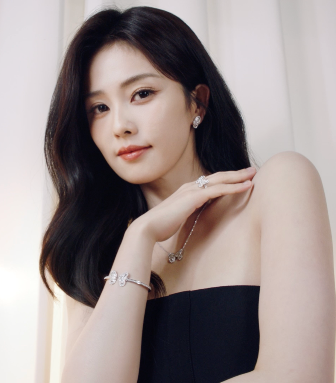 七夕情人節送禮指南｜以Tiffany & Co.  Lock系列項鏈守護愛情，Qeelin Wulu Eternity項鏈轉動永恆愛意……