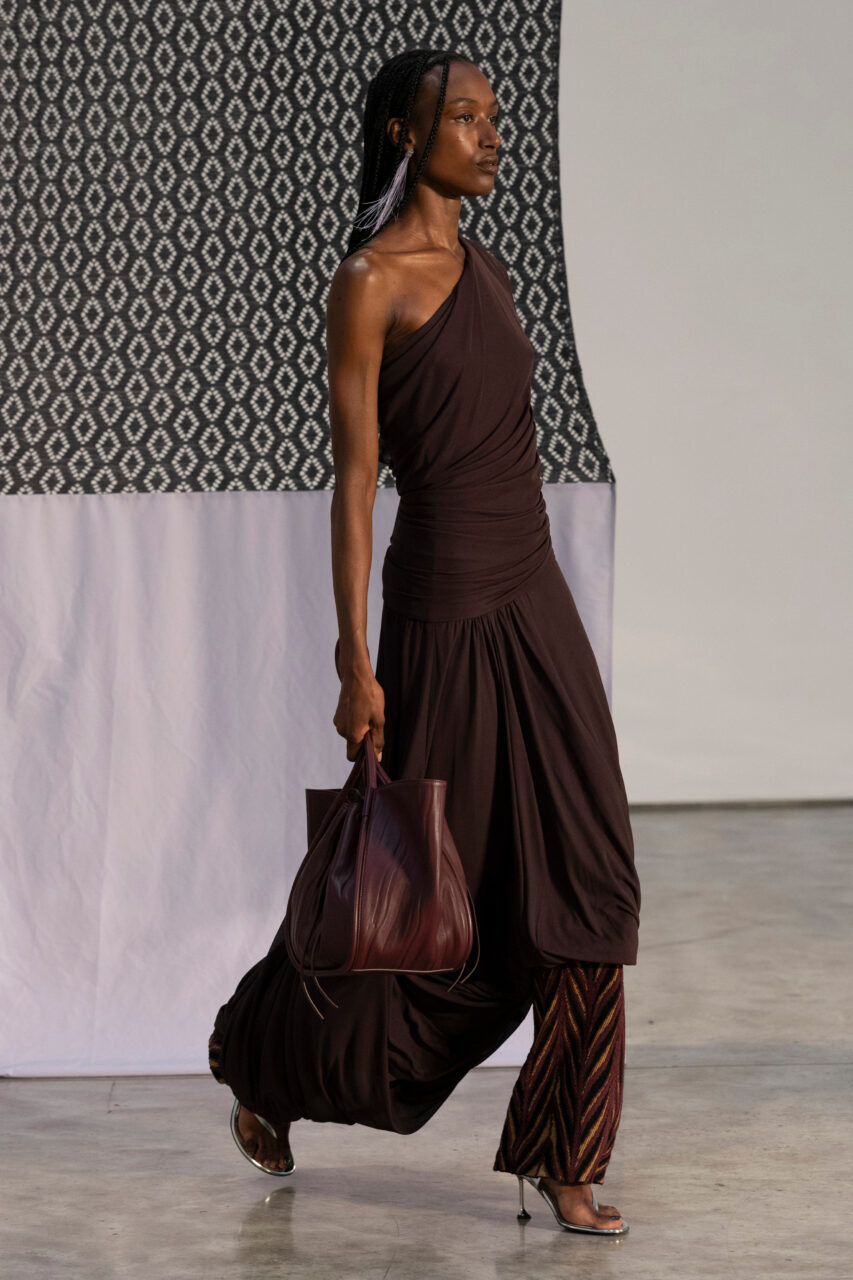 Proenza Schouler新任創意總監Rachel Scott展示女性視角的力量,迎來品牌全新篇章|Spring / Summer 2026