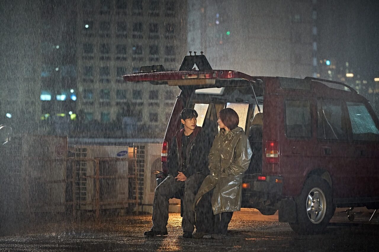 Netflix原創電影《殺手螳螂》9月26日全線上架！任時完與朴圭瑛再度攜手合作展現殺手魅力