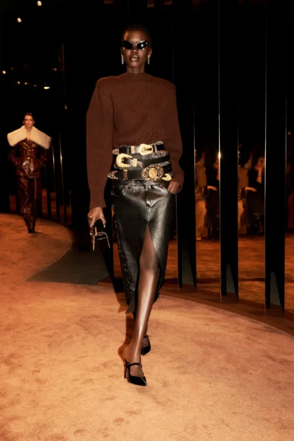 冷衫是2025秋冬最時尚的單品，一文了解8個今年最時尚的冷衫趨勢