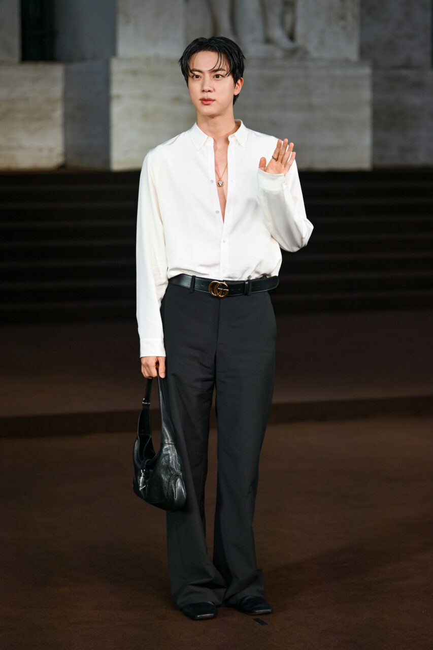 韓國天團 BTS 的時裝周全紀錄，一次看 7 位成員最具魅力的時尚造型