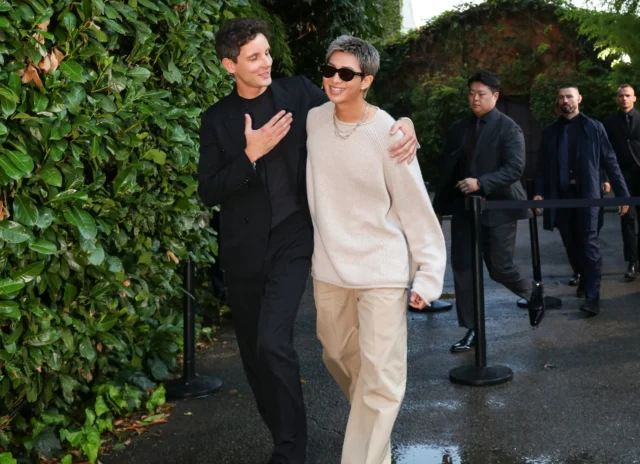 2026春夏米蘭時裝周Street Style：BTS 隊長 RM 示範隨性簡約風，戲劇性元素、Statement 皮革單品也成亮點！