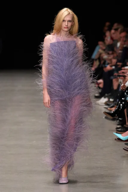 剛柔共生,萬物合一,Stella McCartney 號召「Come Together」|Spring / Summer 2026