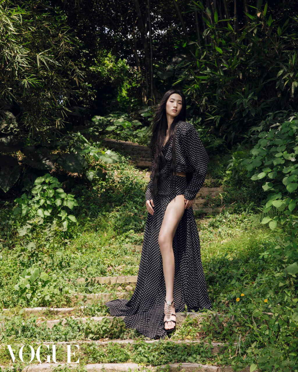 2025秋冬波點穿搭靈感：Jacquemus 與 Moschino 的超現實及古怪風格