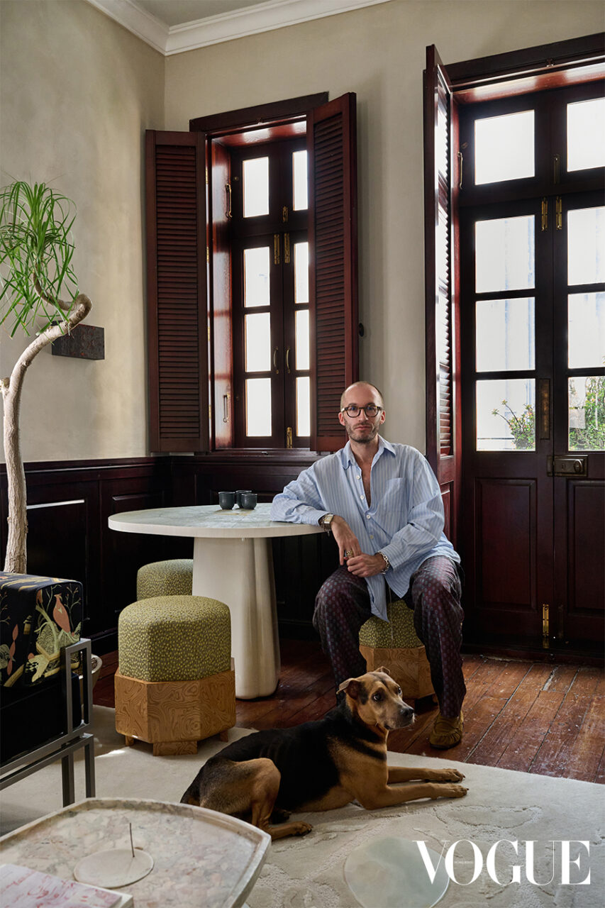 法國室內設計師 Alexis Dupont 把大坑歷史唐樓重塑為工作室，把香港建築的獨有歷史魅力與個人創作融為一體