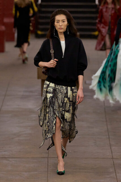 Chanel Loves New York! Matthieu Blazy Brings His Metier’s d’Art Collection To The Subway