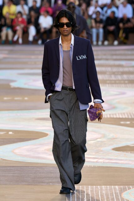2026年1月巴黎時裝周看點｜男裝周、高訂週日程公布！Loewe缺席、Jonathan Anderson帶來首場高訂騷···