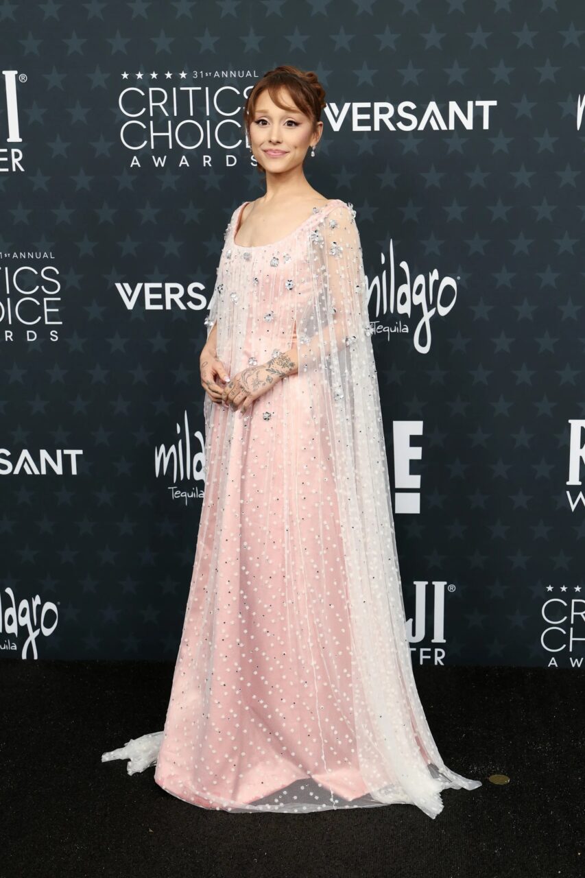 盤點第31屆影評人之選頒獎禮紅地毯最佳造型：Ariana Grande、Jacob Elordi、Elle Fanning···