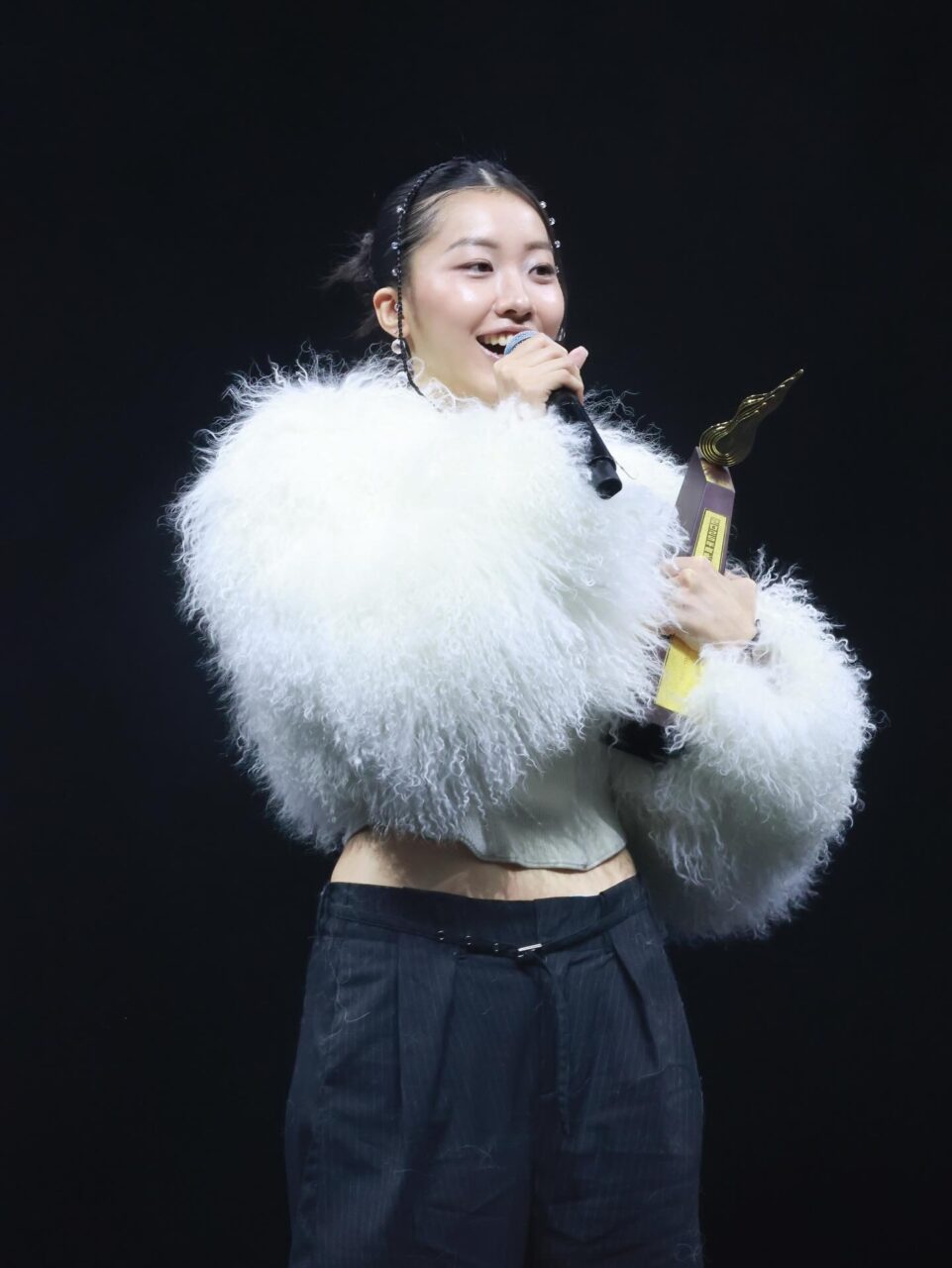 陳奕迅愛女陳康堤CONSTANCE奪叱咤生力軍金獎！與竇靖童是好姐妹、自幼是學霸···了解這位最強新人的7件事