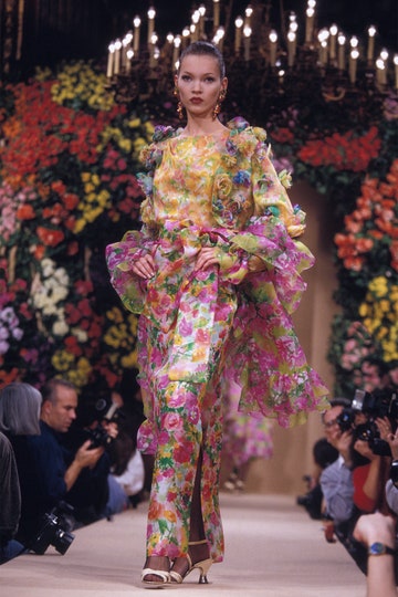 經典回顧！從史上 18 件最令人難忘的高級訂製禮服，感受 Haute Couture 時裝周的迷人之處
