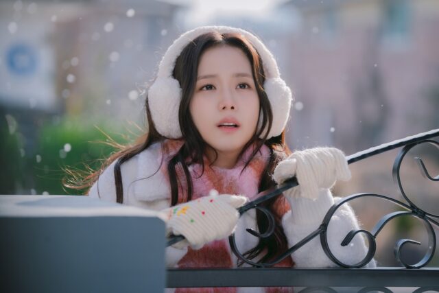 Jisoo、徐仁國浪漫愛情喜劇《訂閱男友》3月6日正式播出，透過「虛擬情人」感受愛情滋潤