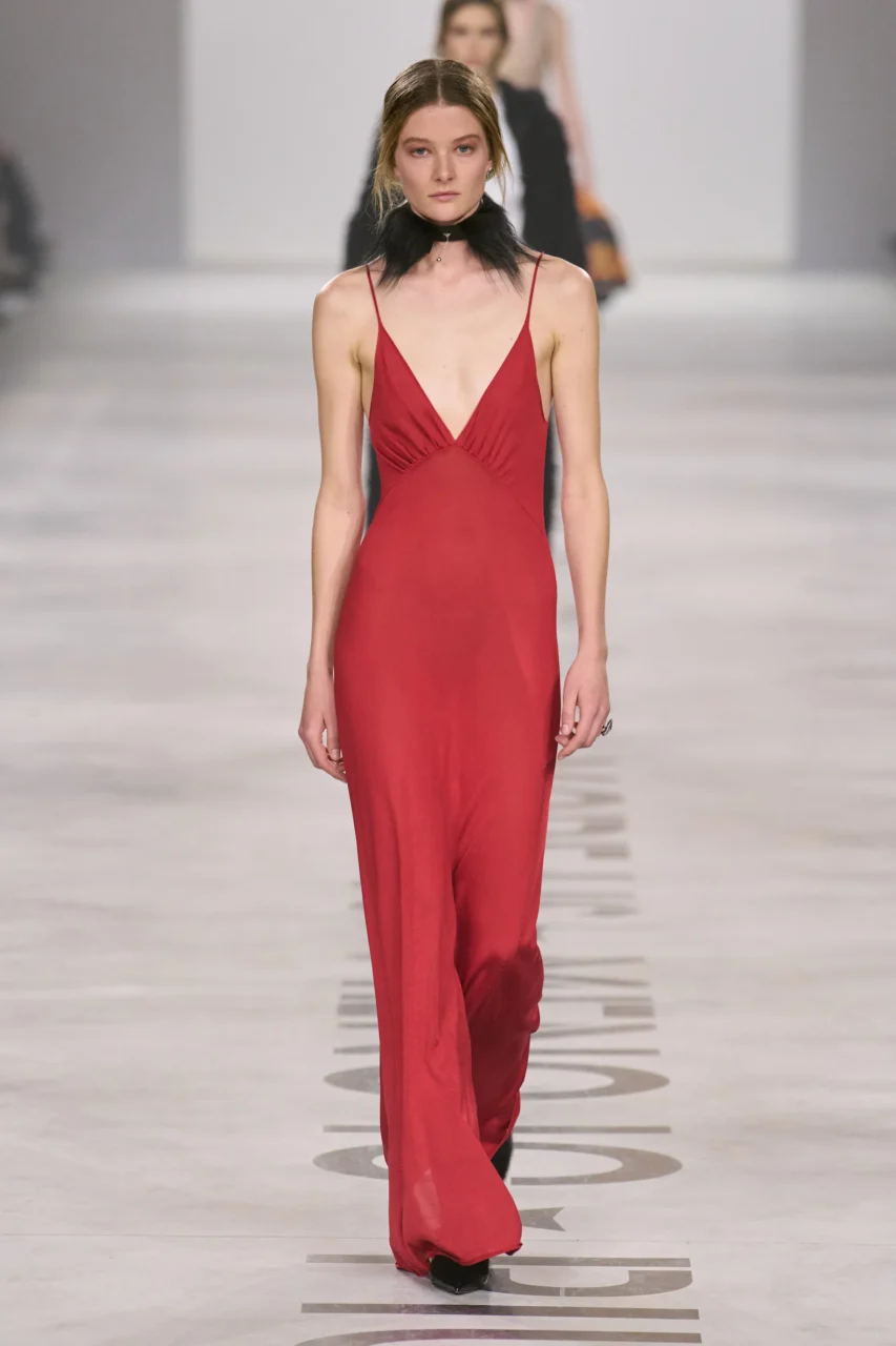Maria Grazia Chiuri 呈現 Fendi 首展，模糊性別界限，擁抱多元共生｜Fall / Winter 2026