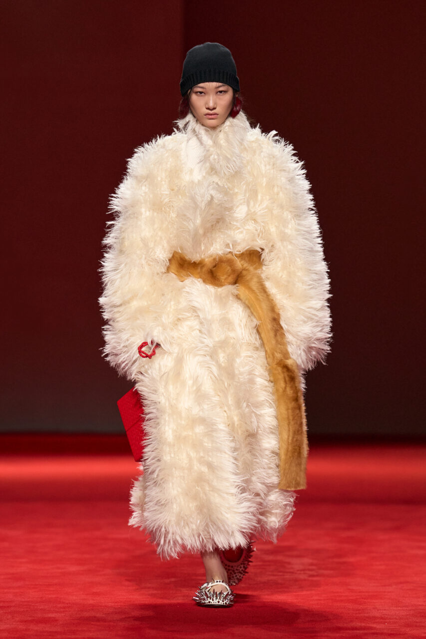 Louise Trotter’s Bottega Veneta Is Brutal Yet Soft
