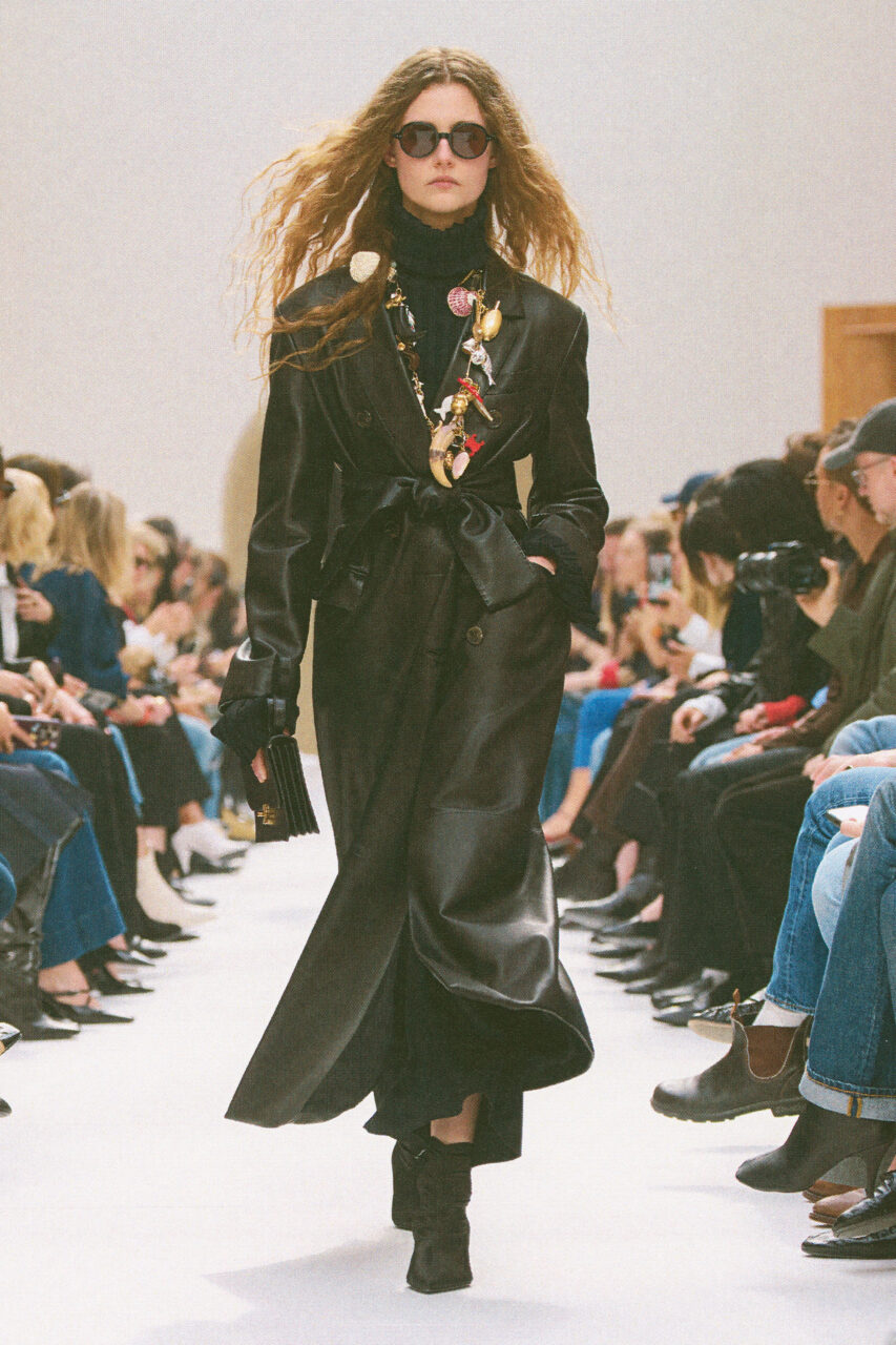 Celine 的變奏曲：一場服裝與靈魂的即興演奏｜Fall / Winter 2026