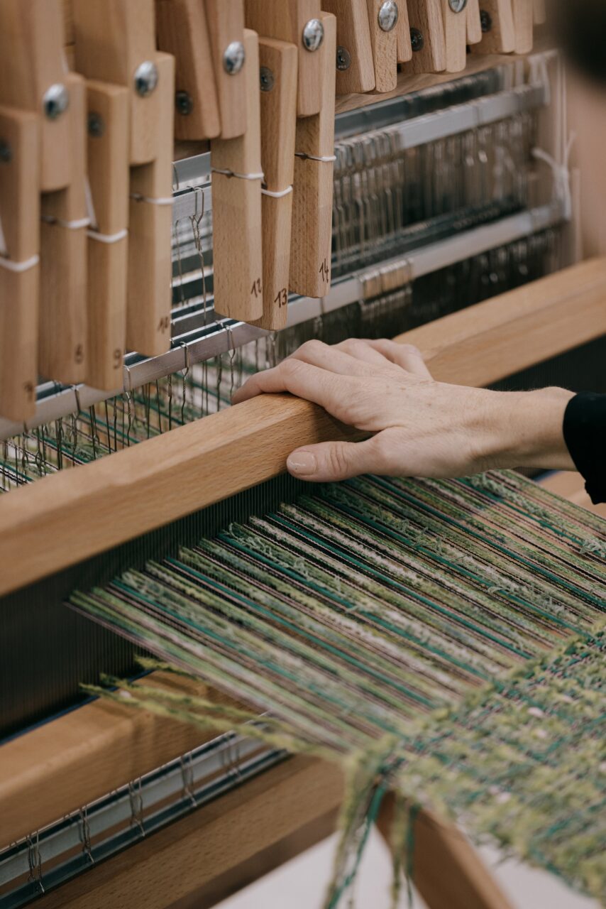 頂尖工藝的普世對話：CHANEL le19M高級手工坊呈獻「la Galerie du 19M Shanghai」展覽，將於今年9月登陸上海浦東美術館