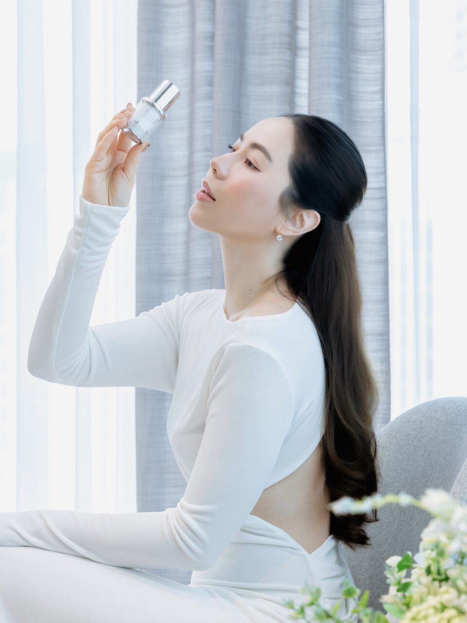 La Prairie 以光影藝術呼應科研美學 推出全新純白魚子皙光眼部精華 三大核心成分全方位針對黑眼圈問題
