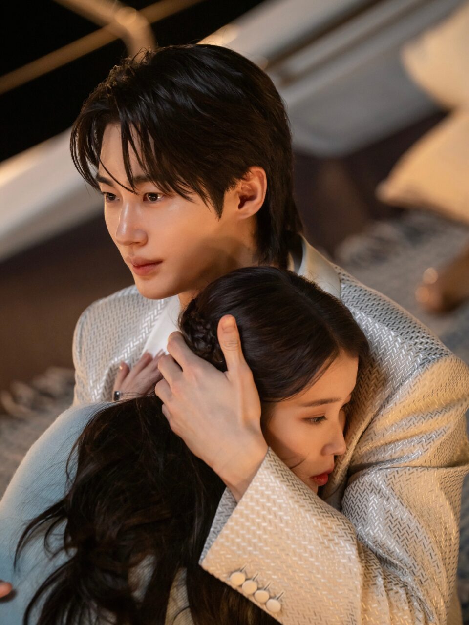 《21 世紀大君夫人》「理安大君」求婚名場面成熱話！邊佑錫 6 個反轉螢幕角色：從純情男神到神秘邪氣魅力