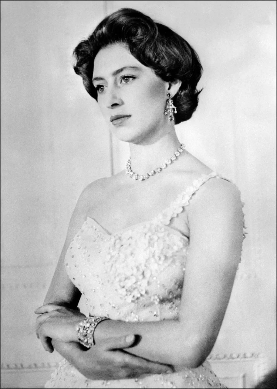 26 張瑪嘉烈公主 Princess Margaret 珍貴舊照片｜重溫 Queen Elizabeth II 妹妹英國王室最叛逆「風雲人物」的不羈人生
