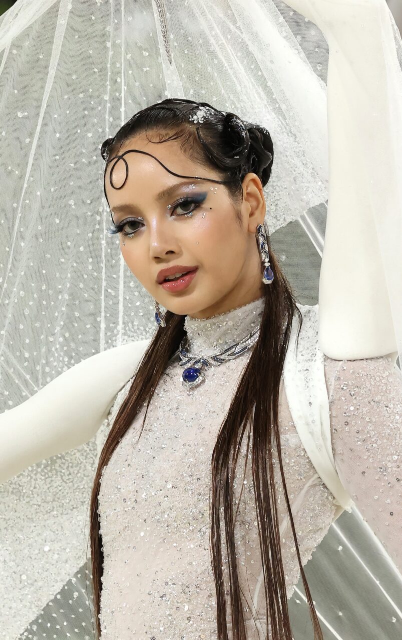 Met Gala 2026｜紅地毯珠寶和腕錶造型盤點！ Lisa佩戴BVLGARI最新Eclettica 高級珠寶項鏈，Beyoncé演繹Chopard 342卡鑽石項鏈
