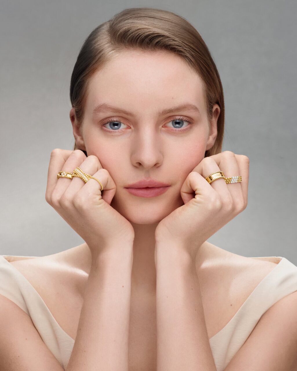 Van Cleef & Arpels金質圓珠的當代美學新演繹