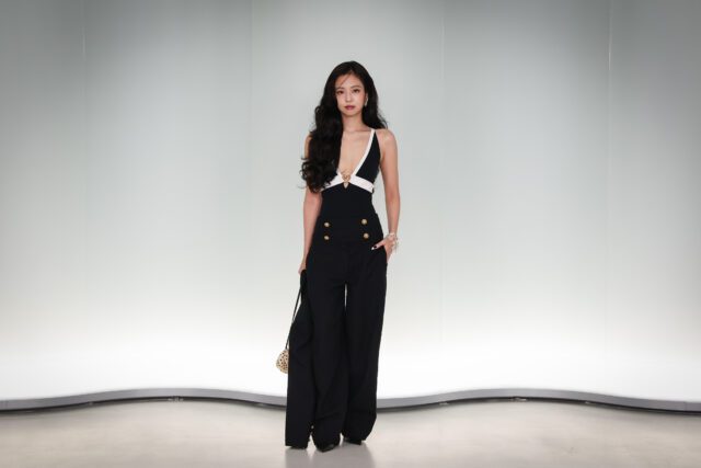 BLACKPINK Jennie 為何能成為「人間香奈兒」?以她經典造型詳解穿搭秘訣!