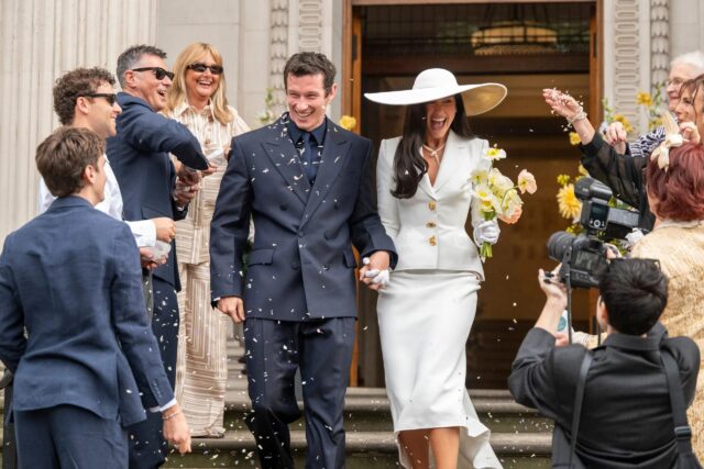 Dua Lipa 與 Callum Turner 結婚了!倫敦低調完婚後在赴意大利西西里島舉行婚禮慶典,一文了解兩人相識、訂婚到結婚的完整愛情時間線