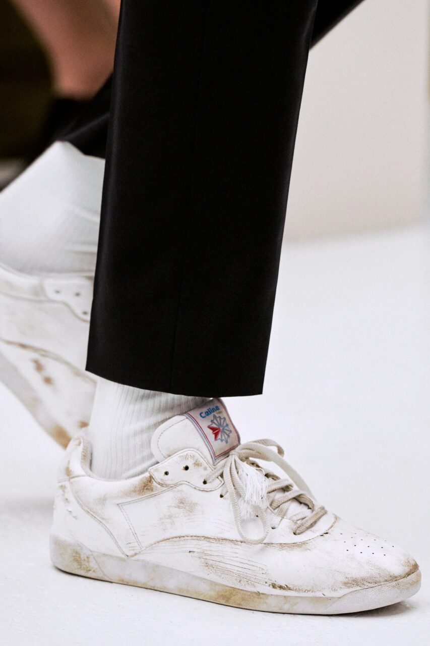 2027 春夏男裝週鞋履潮流：盤點 7 個必搶矚目波鞋聯乘，Celine、Sacai、Rick Owens 聯名成焦點！