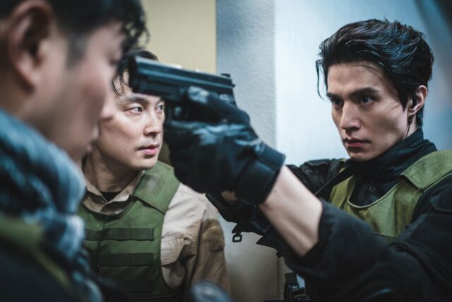 李棟旭攜《殺人者的購物中心 2》回歸!回顧氣質男神的經典角色