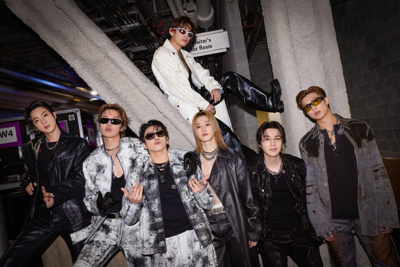 BTS 將於 2027 年 3 月香港開唱！芝加哥站由 Diesel 創意總監 Glenn Martens 打造專屬戰袍，一文解析 BTS 的演唱會造型