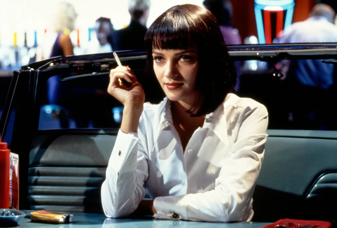《Pulp Fiction》Uma Thurman 戲服估價 23 萬！經典白恤衫、喇叭褲造型全套開放拍賣
