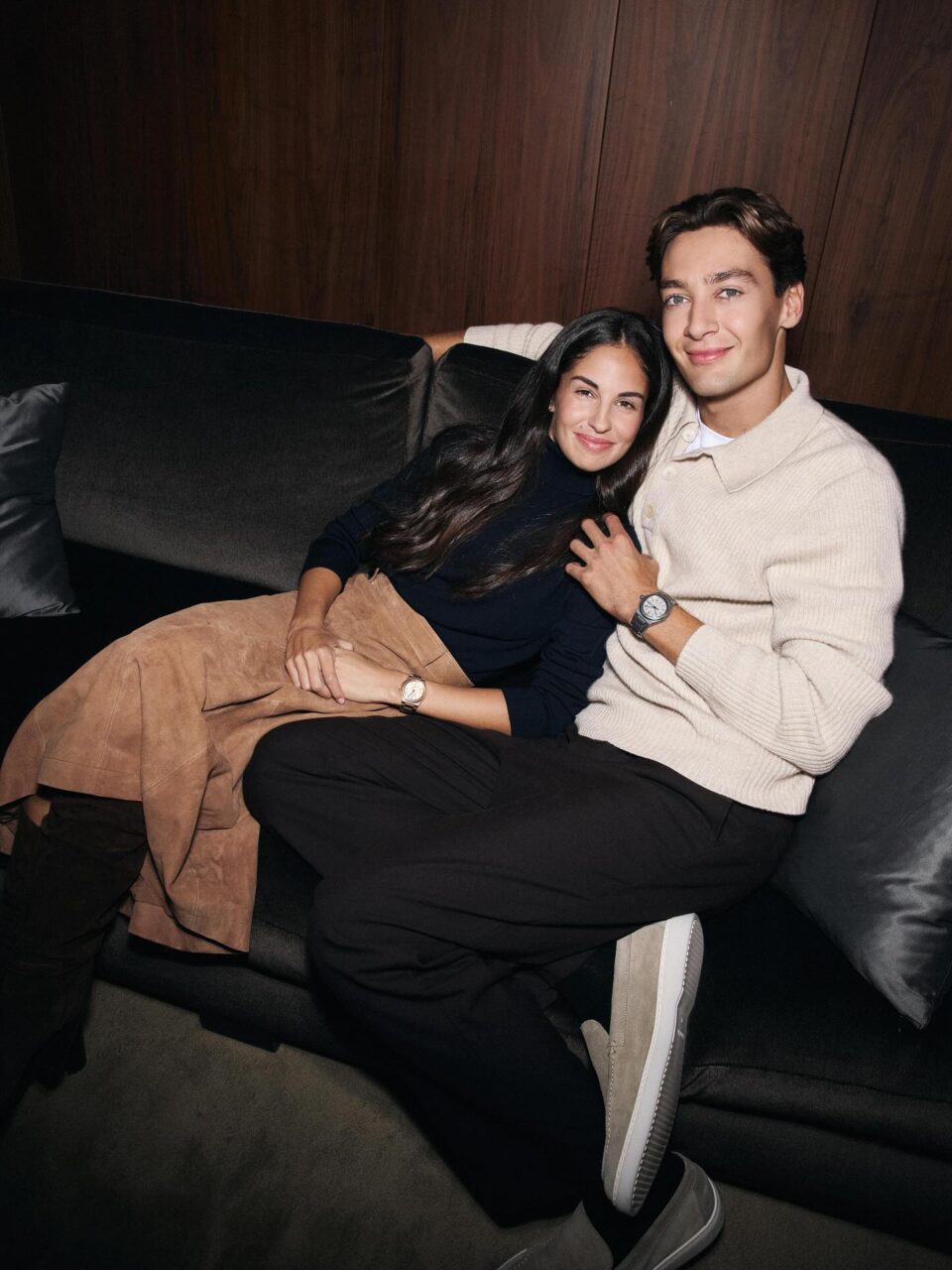 品味上的默契！F1賽車手George Russell與未婚妻Carmen的IWC情侶錶款