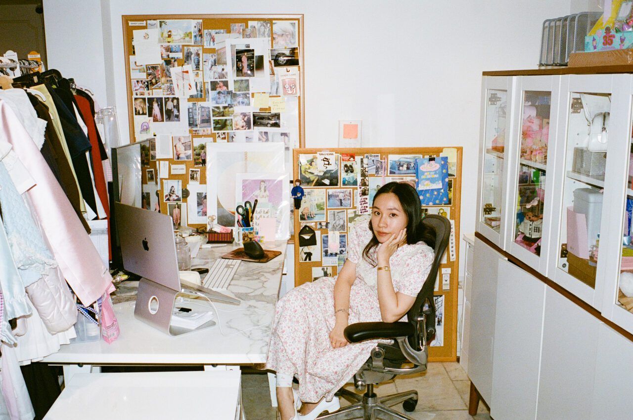 #GirlhoodRedefined 專訪時裝設計師 Sandy Liang：「Girlhood 在我看來就是一段永無止境的、討論做女孩意義的旅程。」