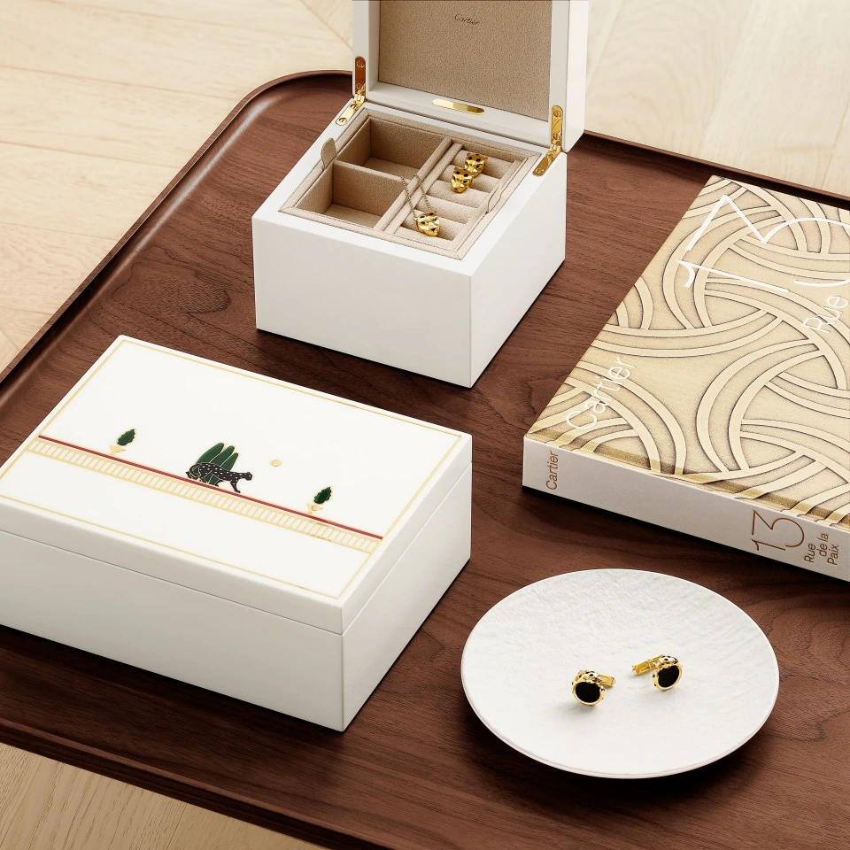 最佳珠寶盒推薦：Cartier、Tiffany & Co.、Louis Vuitton⋯⋯收納心愛珠寶的好物和貼士！